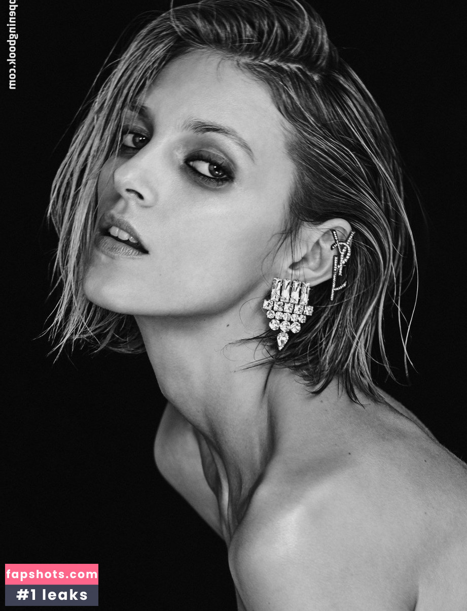 Anja Rubik gallery photo #221