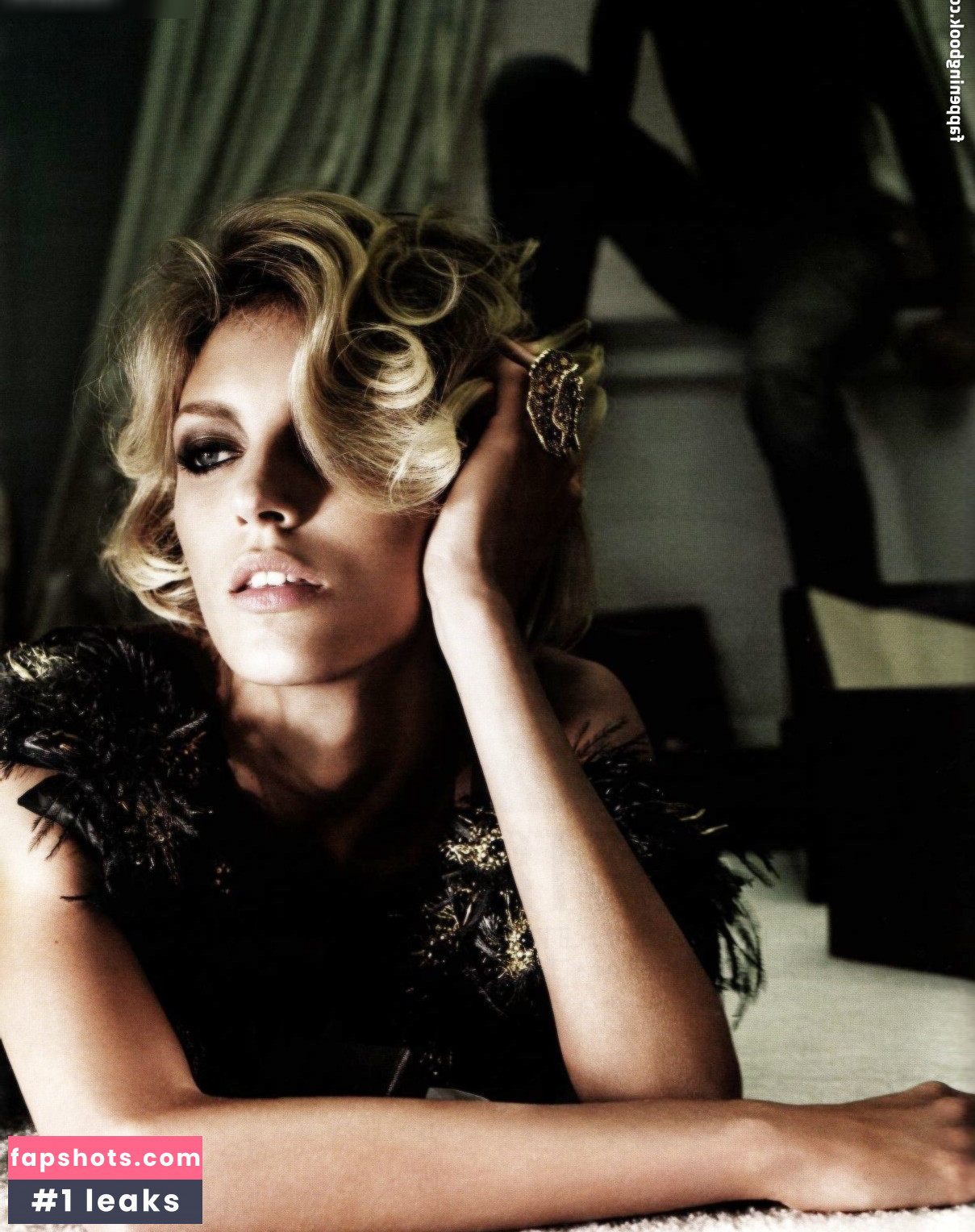 Anja Rubik gallery photo #27