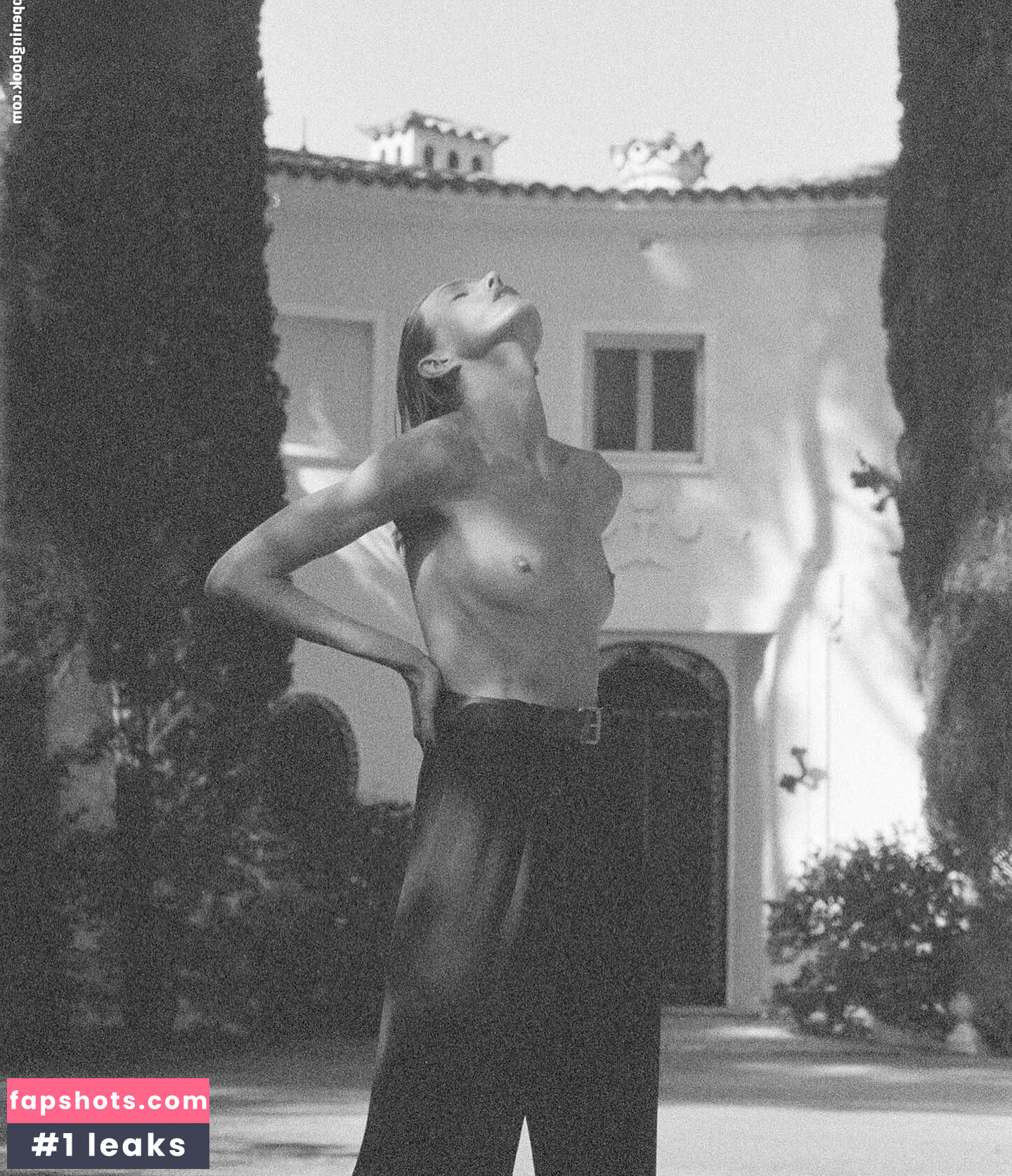 Anja Rubik gallery photo #40