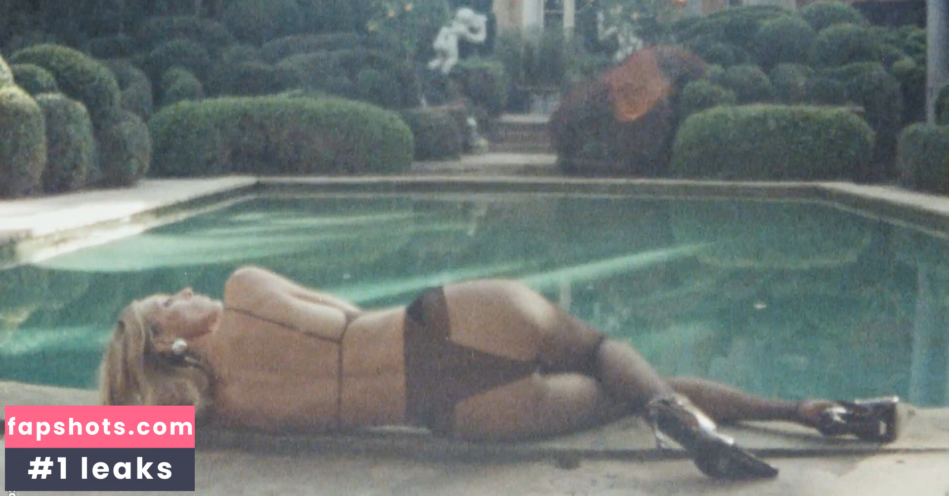 Anja Rubik gallery photo #42