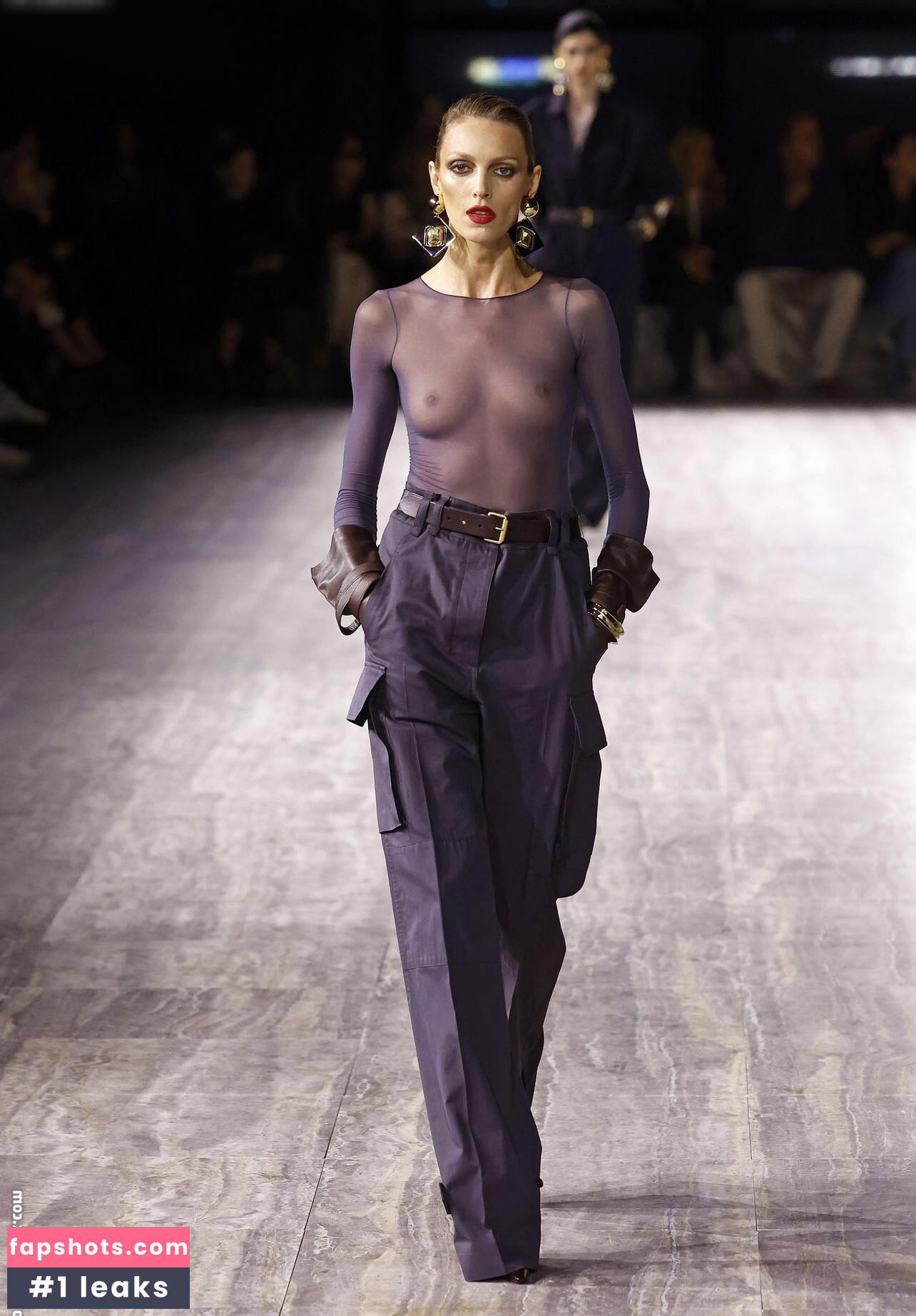 Anja Rubik gallery photo #61