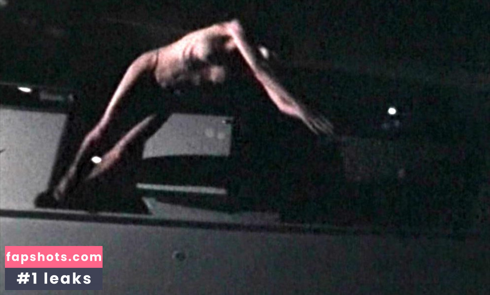 Anja Stöhr gallery photo #6