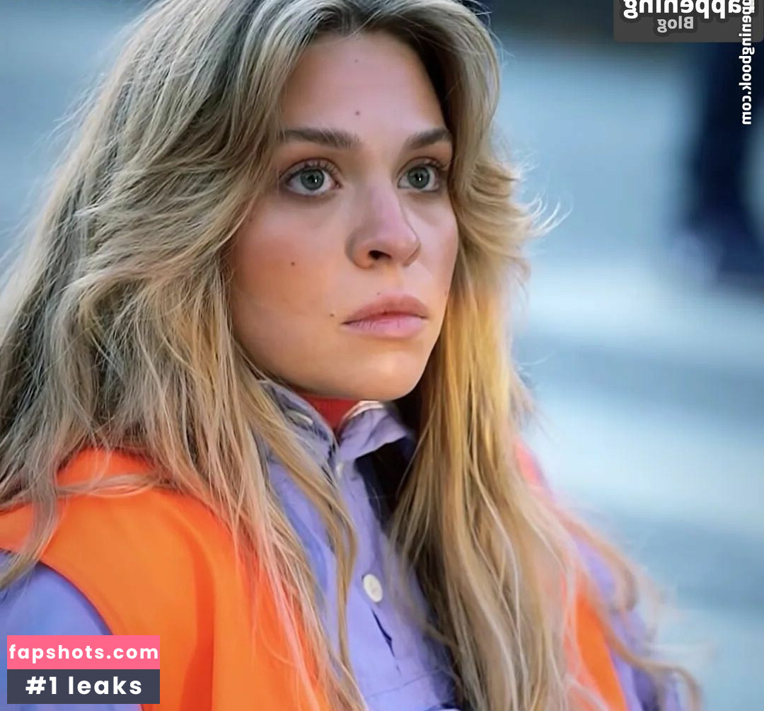 Anja Windl gallery photo #2