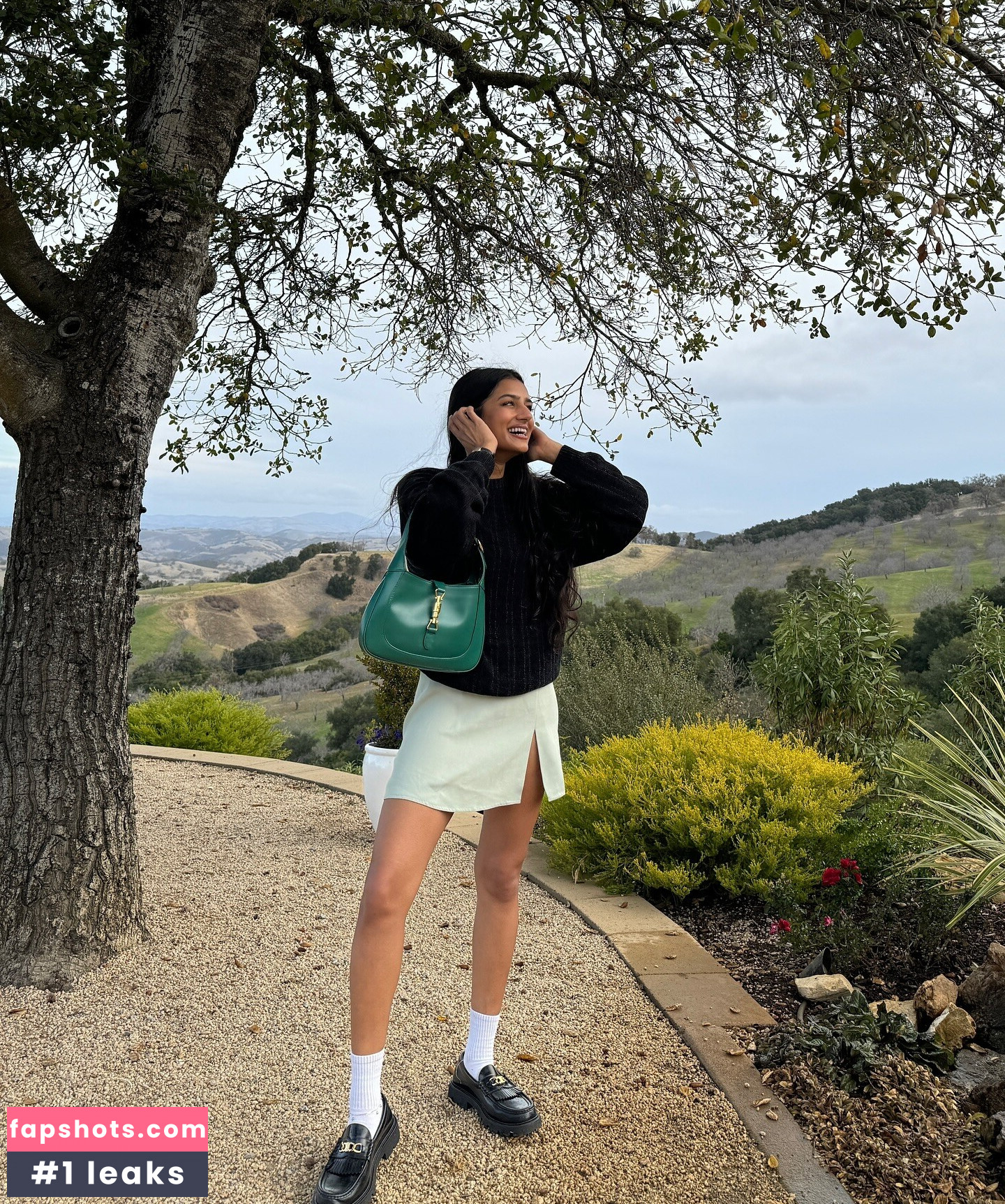 Anjali Chakra gallery photo #2