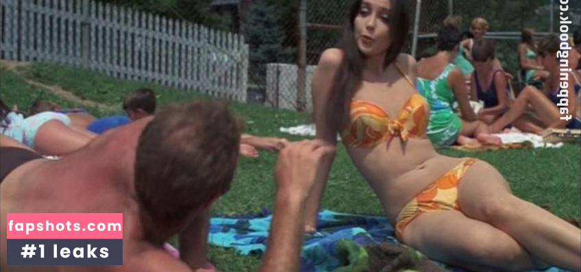 Anjanette Comer gallery photo #3