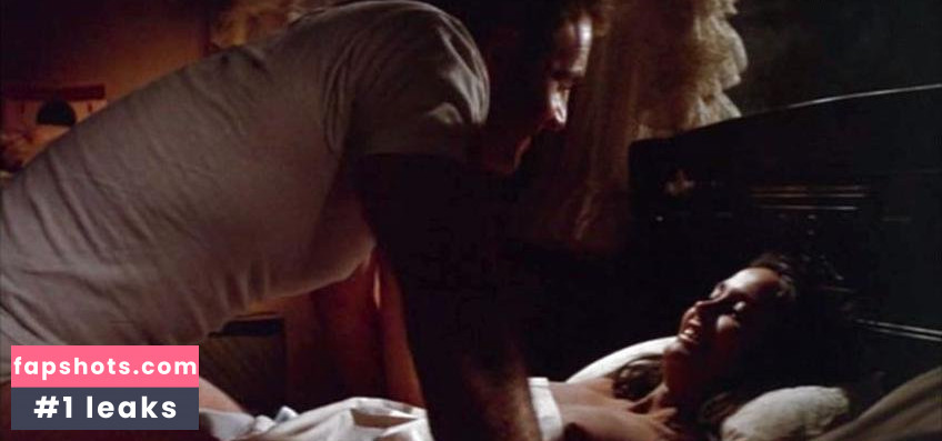 Anjanette Comer gallery photo #5