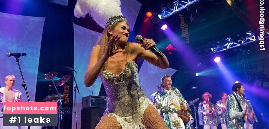 Anke Engelke gallery photo #3