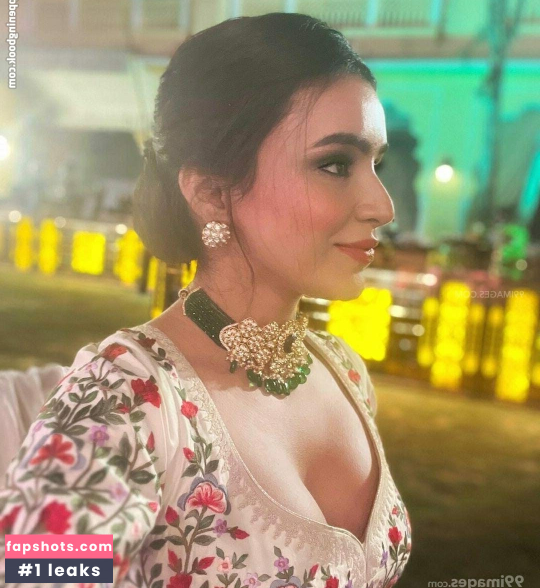 Ankitta Sharma gallery photo #25