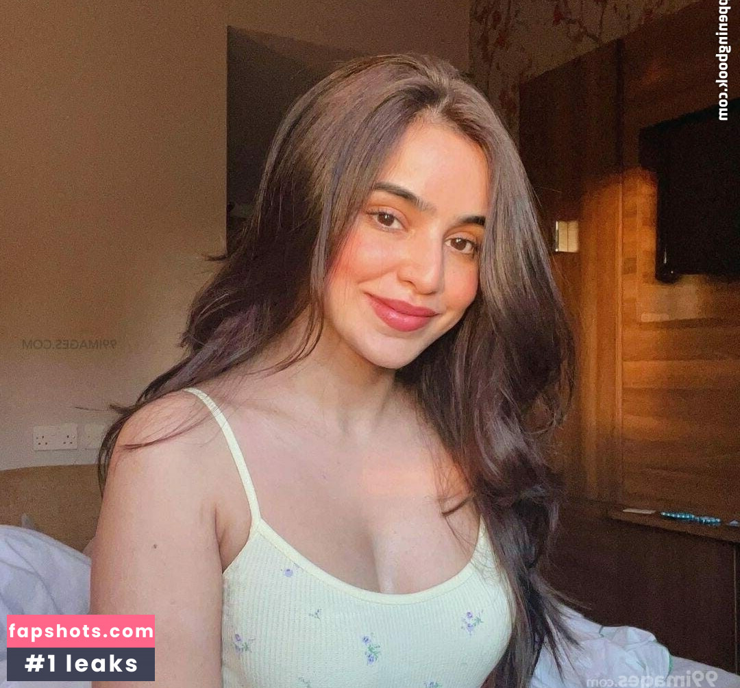 Ankitta Sharma gallery photo #42