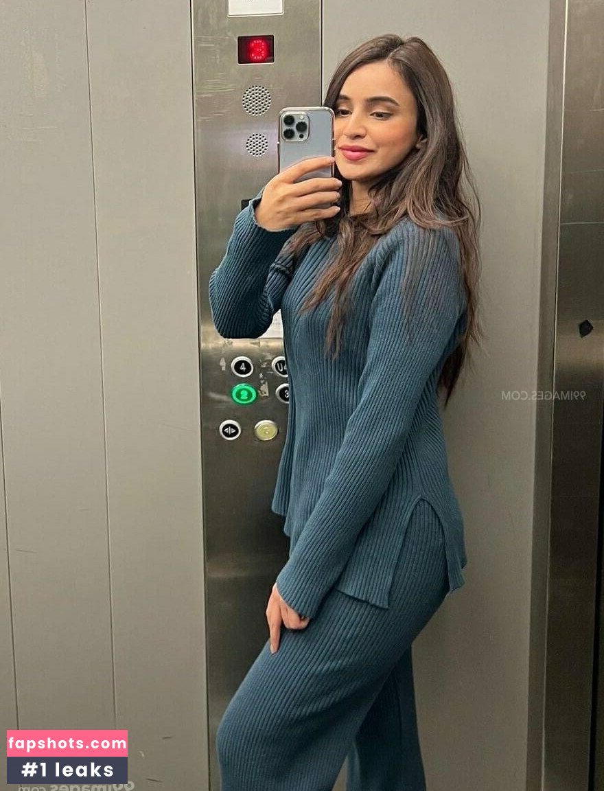 Ankitta Sharma gallery photo #7