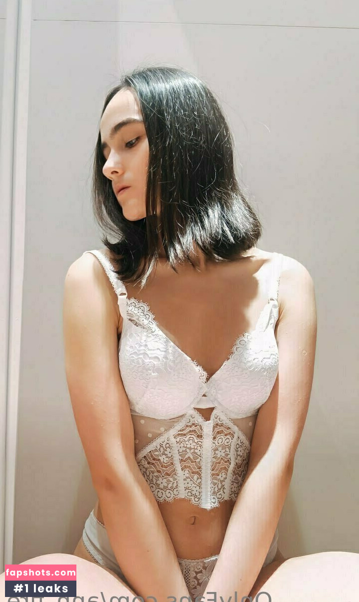 ann_fire nude babe gallery