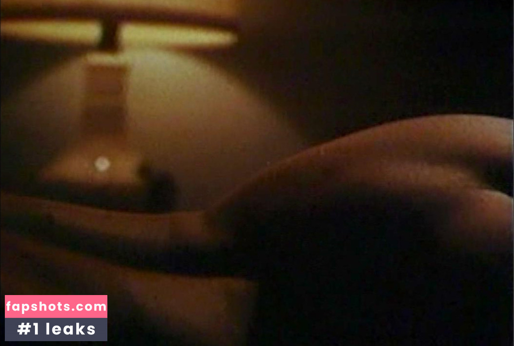 Ann Perry gallery photo #3