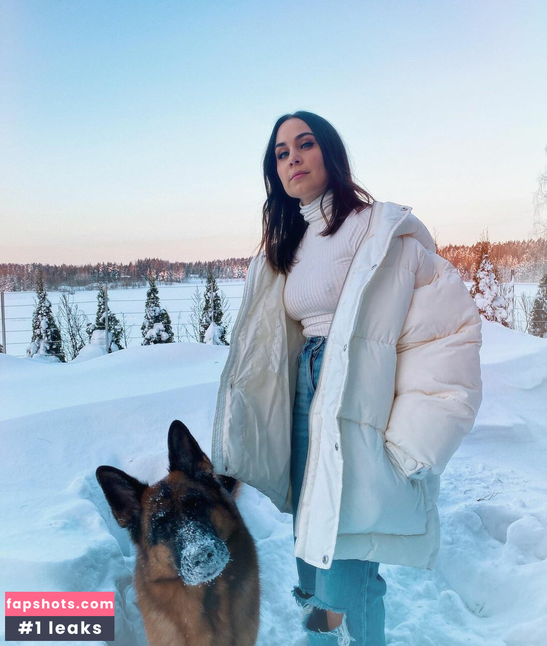 Anna Abreu gallery photo #28