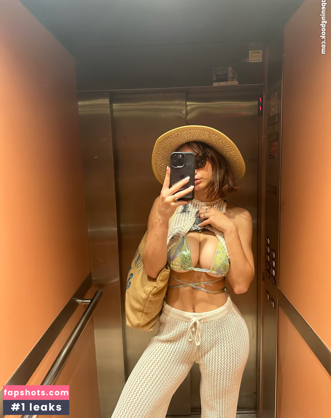 anna.are_ gallery photo #33