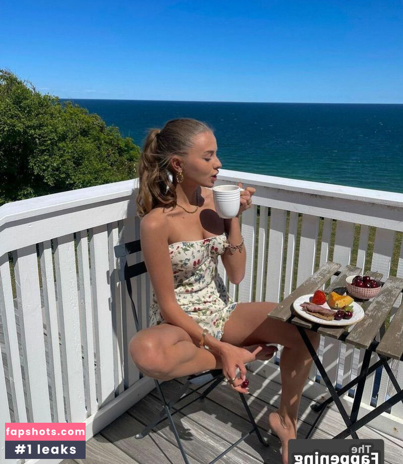 Anna Astrup gallery photo #18