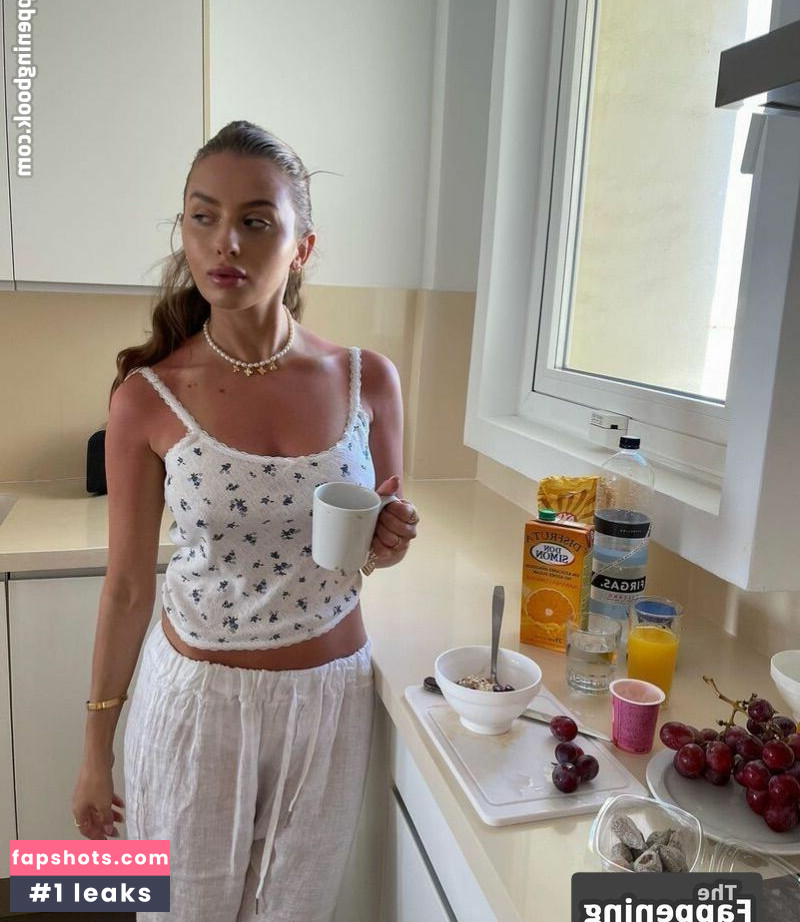 Anna Astrup gallery photo #19