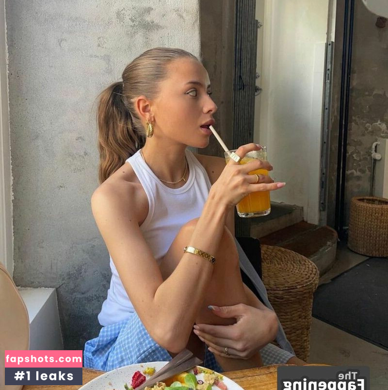 Anna Astrup gallery photo #23