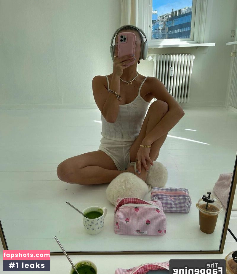 Anna Astrup gallery photo #10