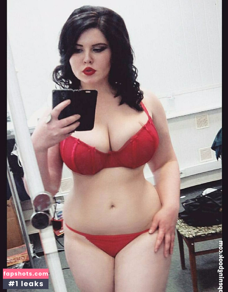 Anna Bernadi gallery photo #15