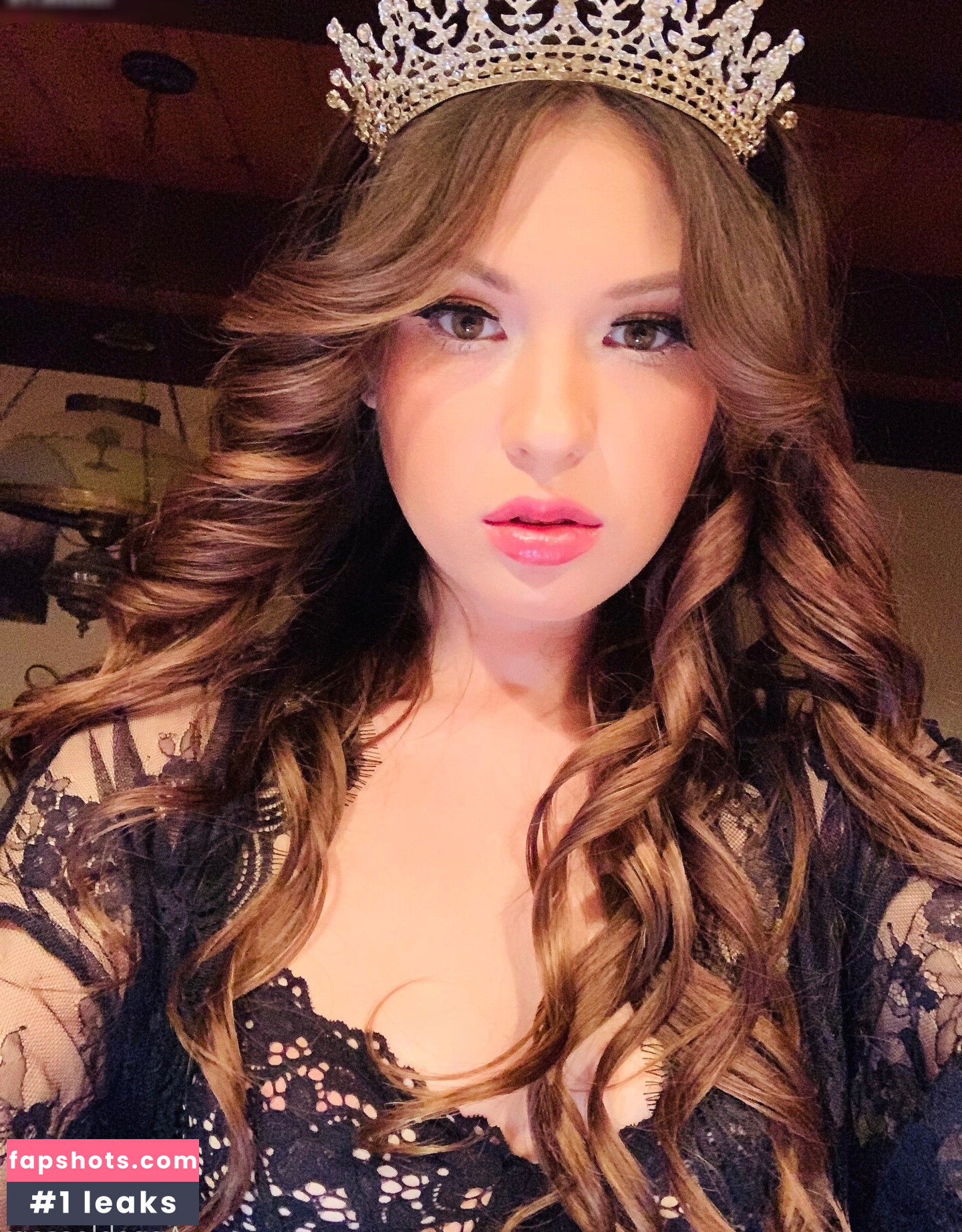 Anna Blossom gallery photo #39