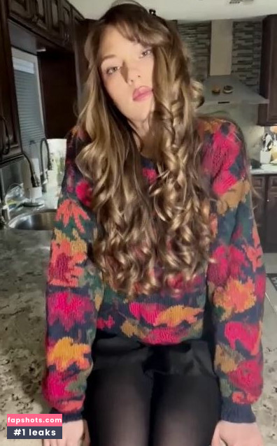 Anna Blossom gallery photo #62