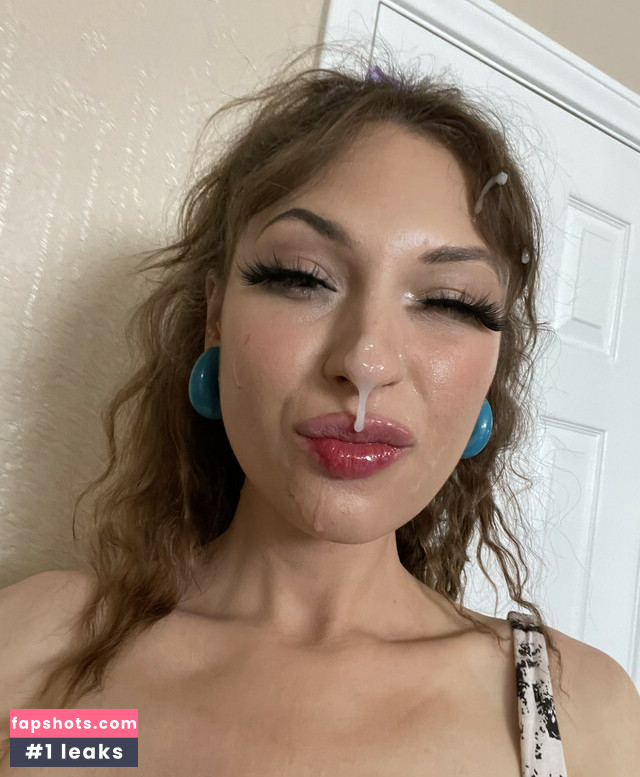 Anna Blossom gallery photo #83