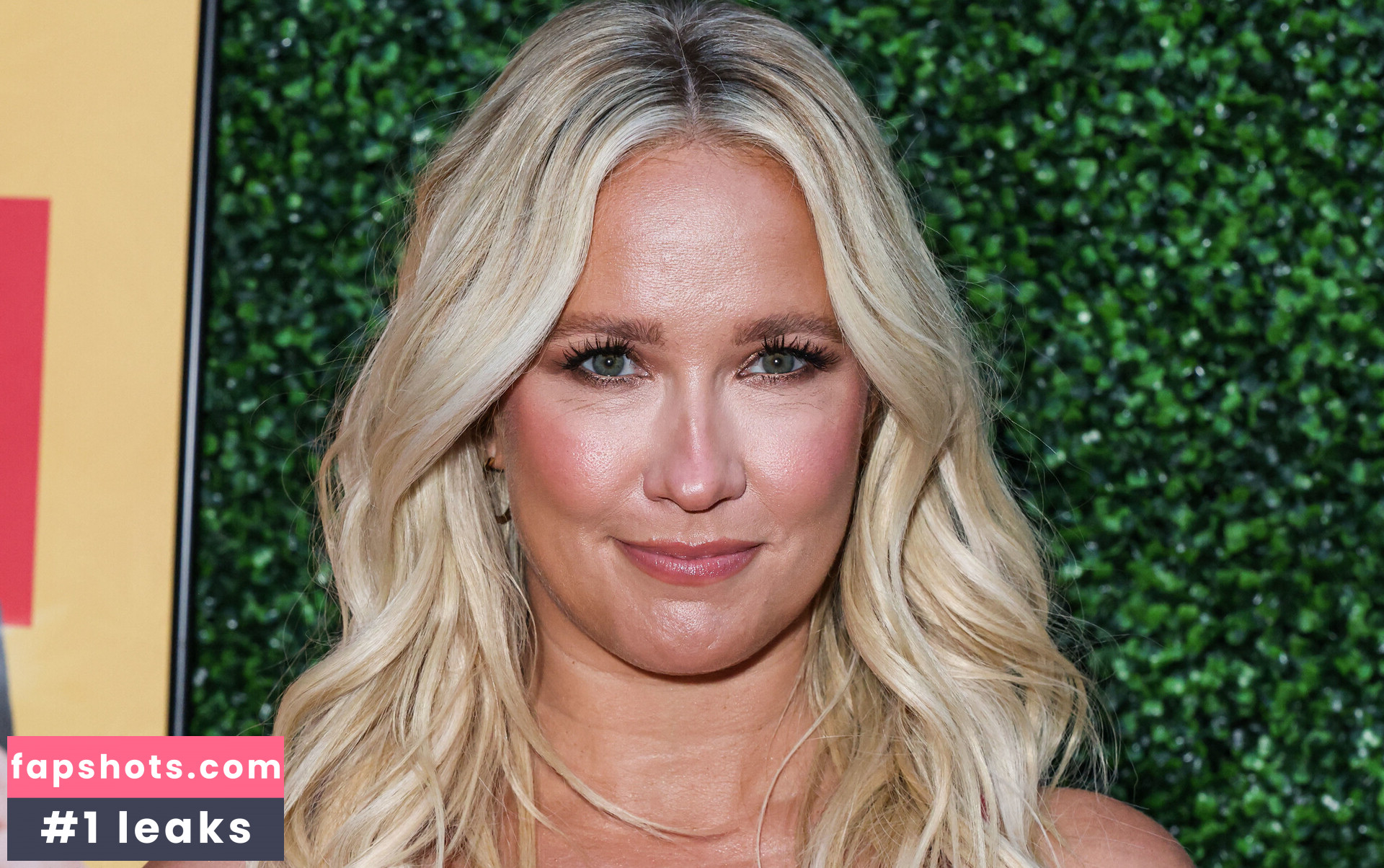 Anna Camp gallery photo #16