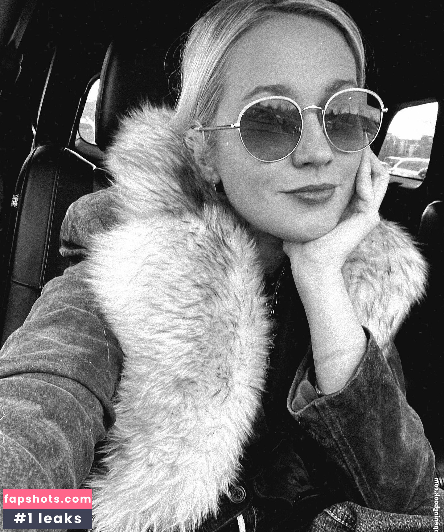 Anna Camp gallery photo #43