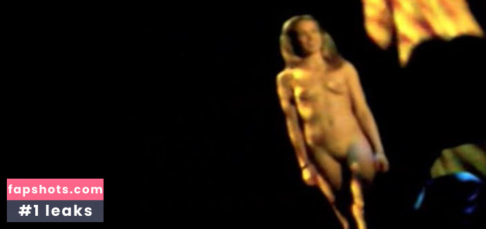 Anna Camp gallery photo #92