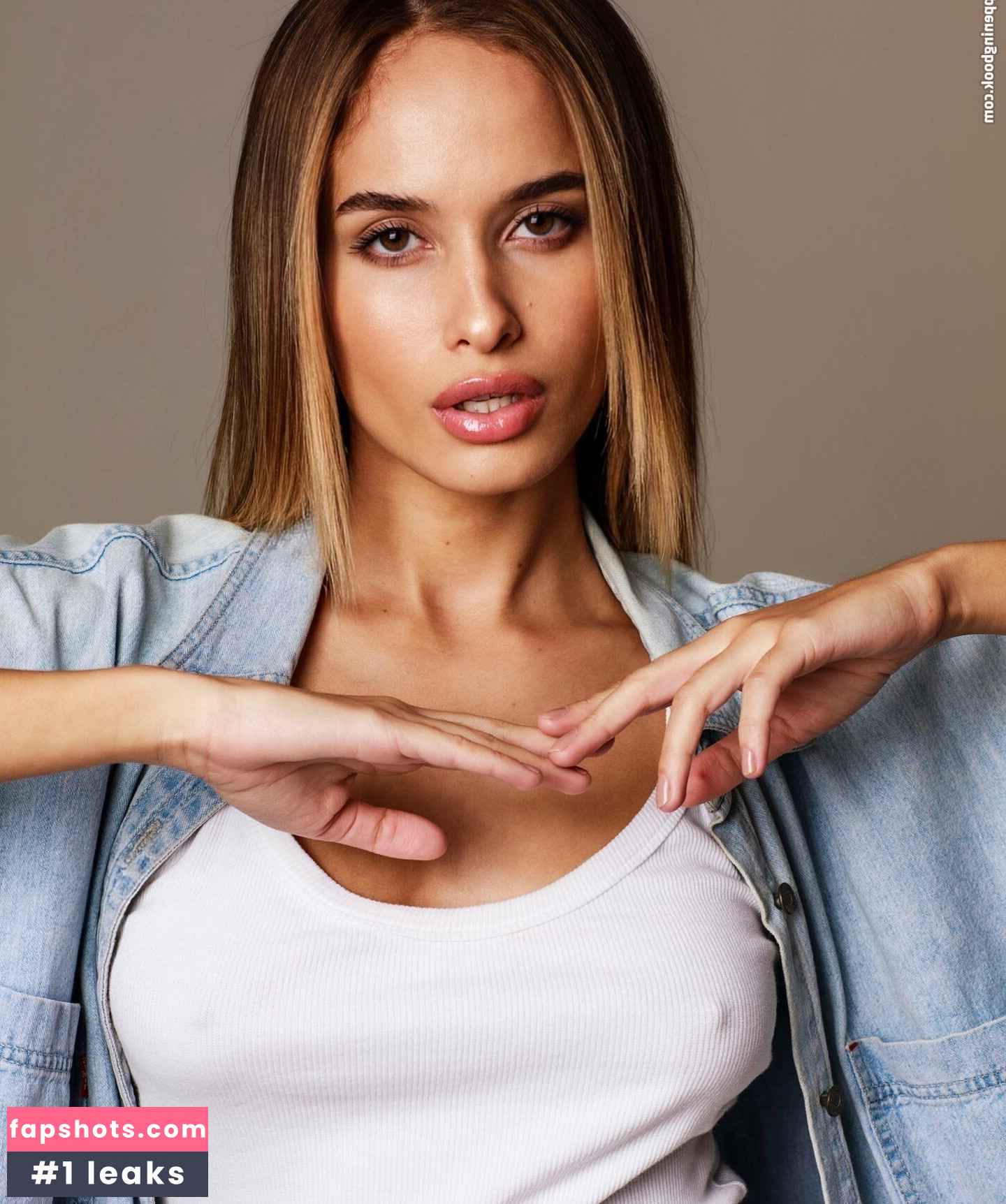 Anna Cangussu gallery photo #29