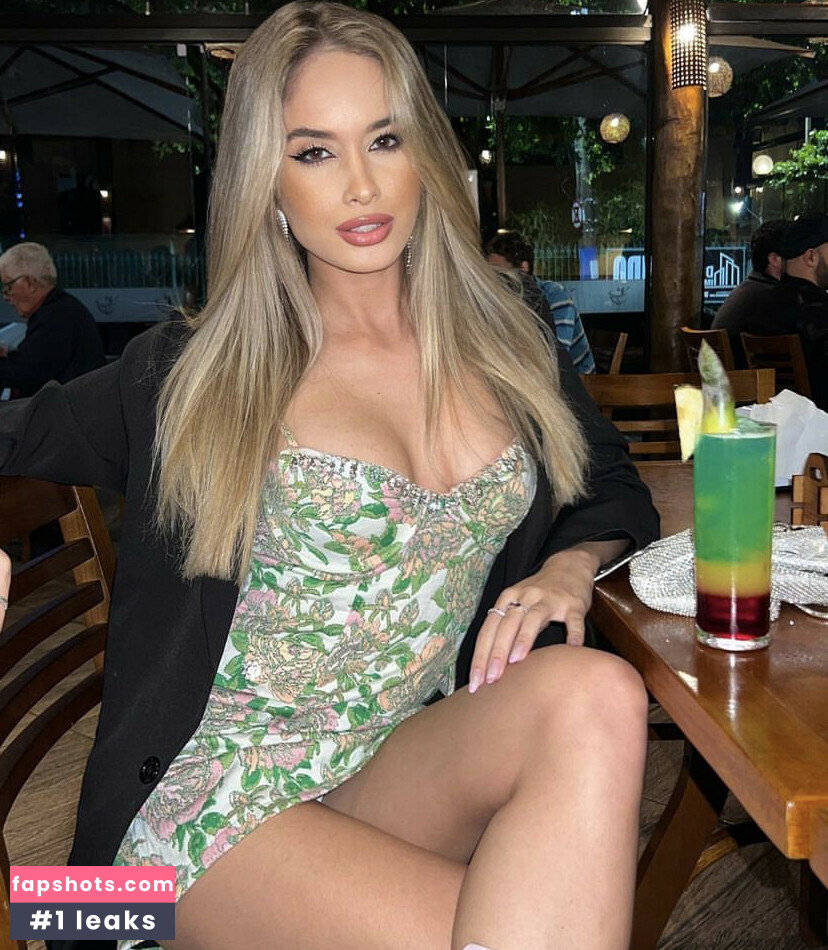 Anna Cangussu gallery photo #4