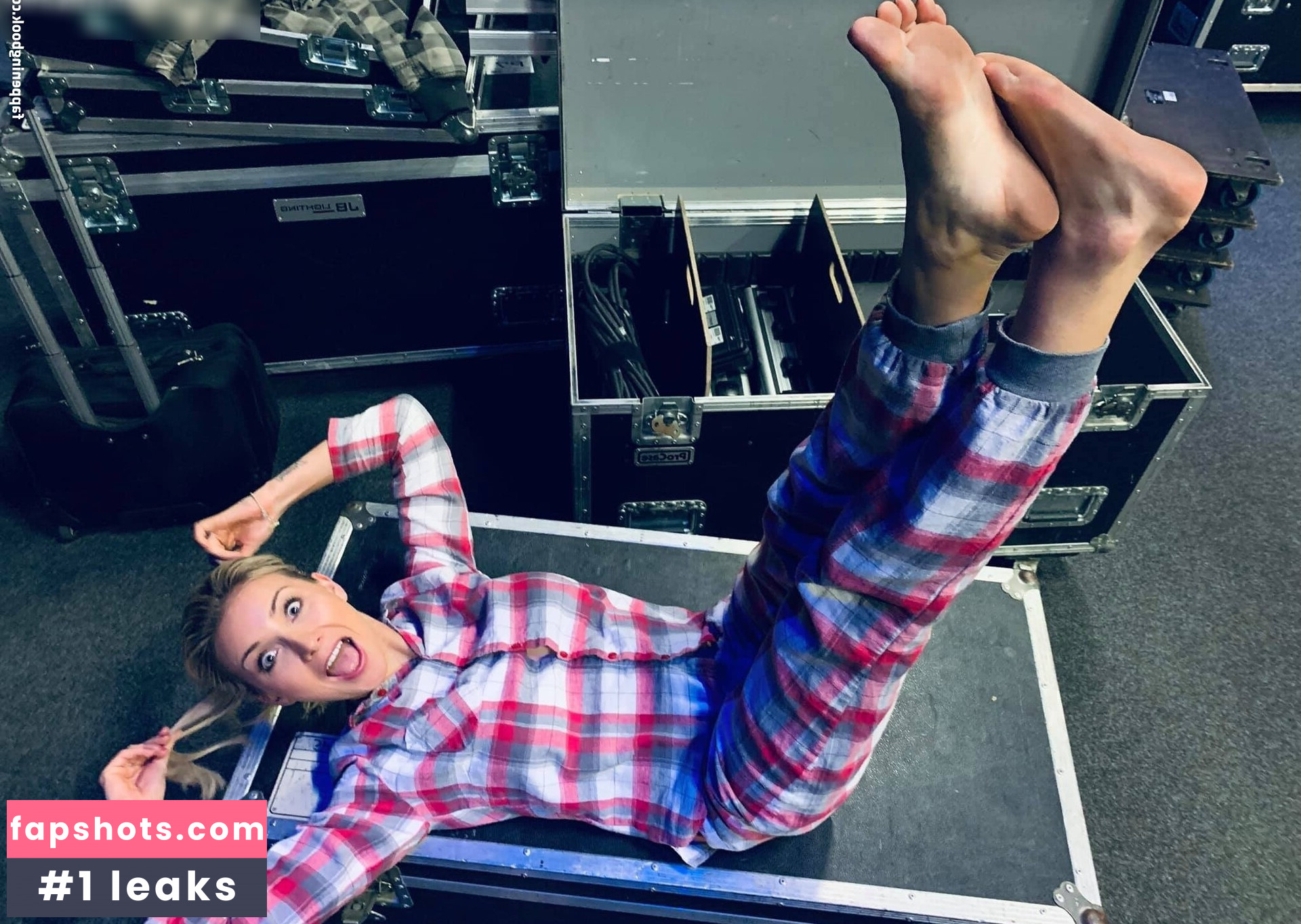 Anna-Carina Woitschack gallery photo #3