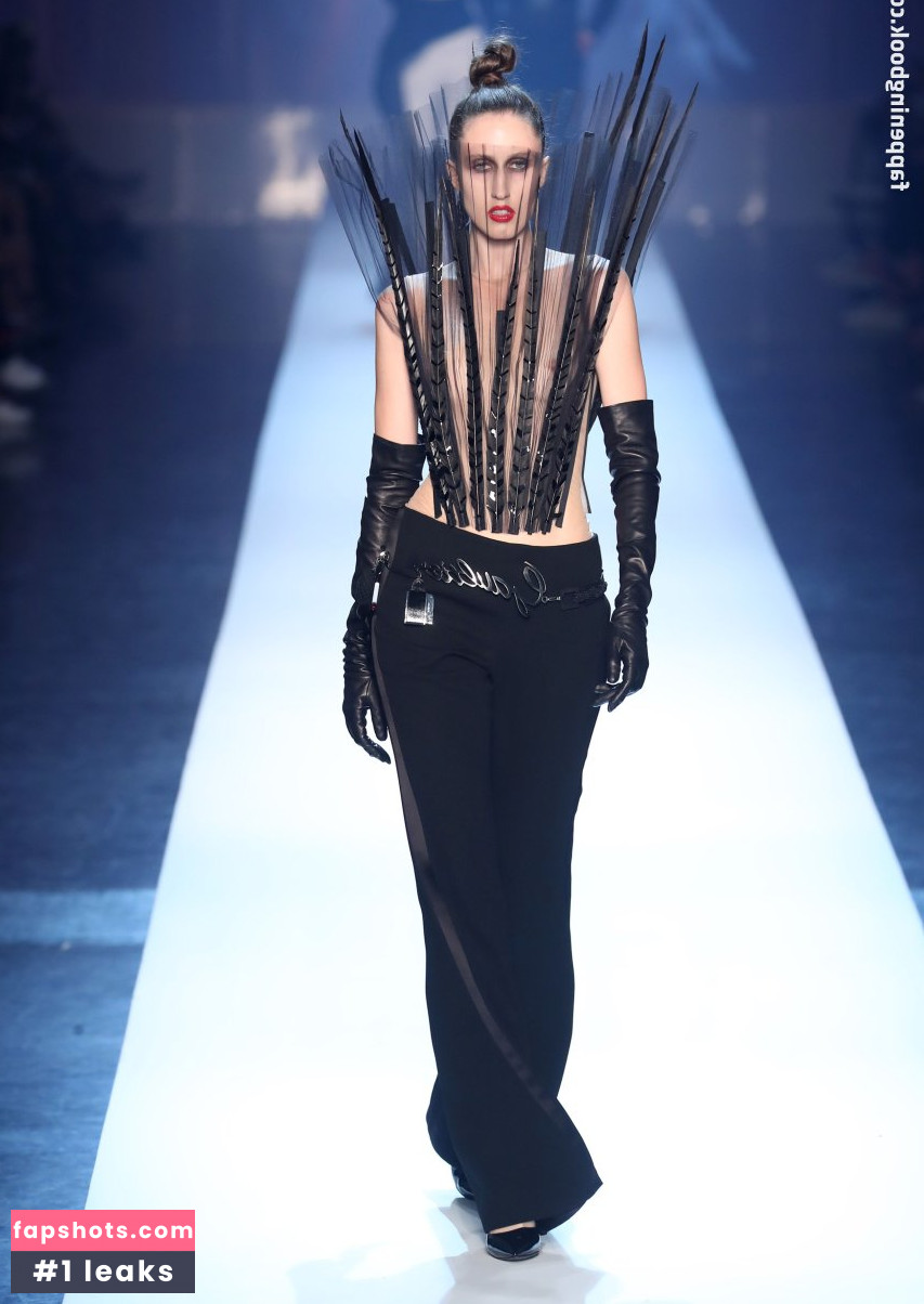 Anna Cleveland Nude Leaks OnlyFans Photos #32 - LeakJerk