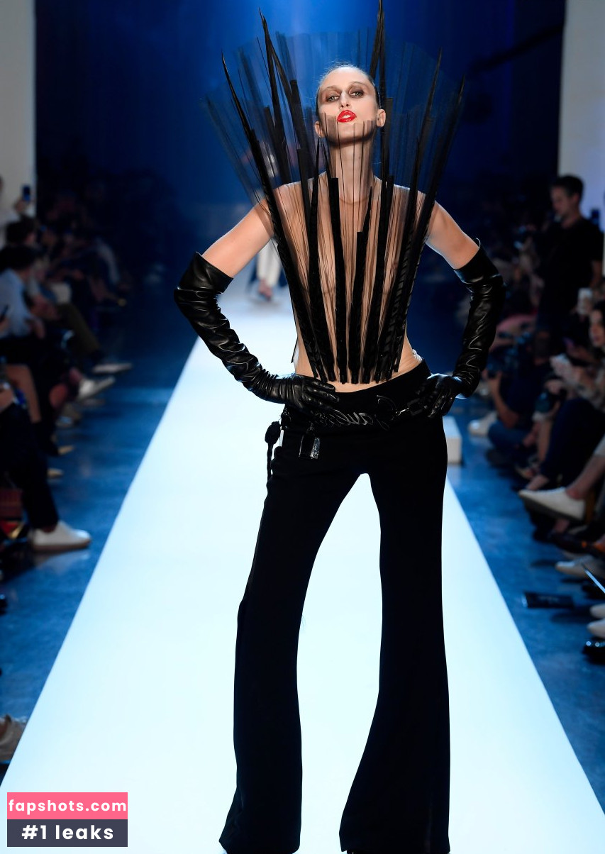 Anna Cleveland Nude Leaks OnlyFans Photos #39 - LeakJerk