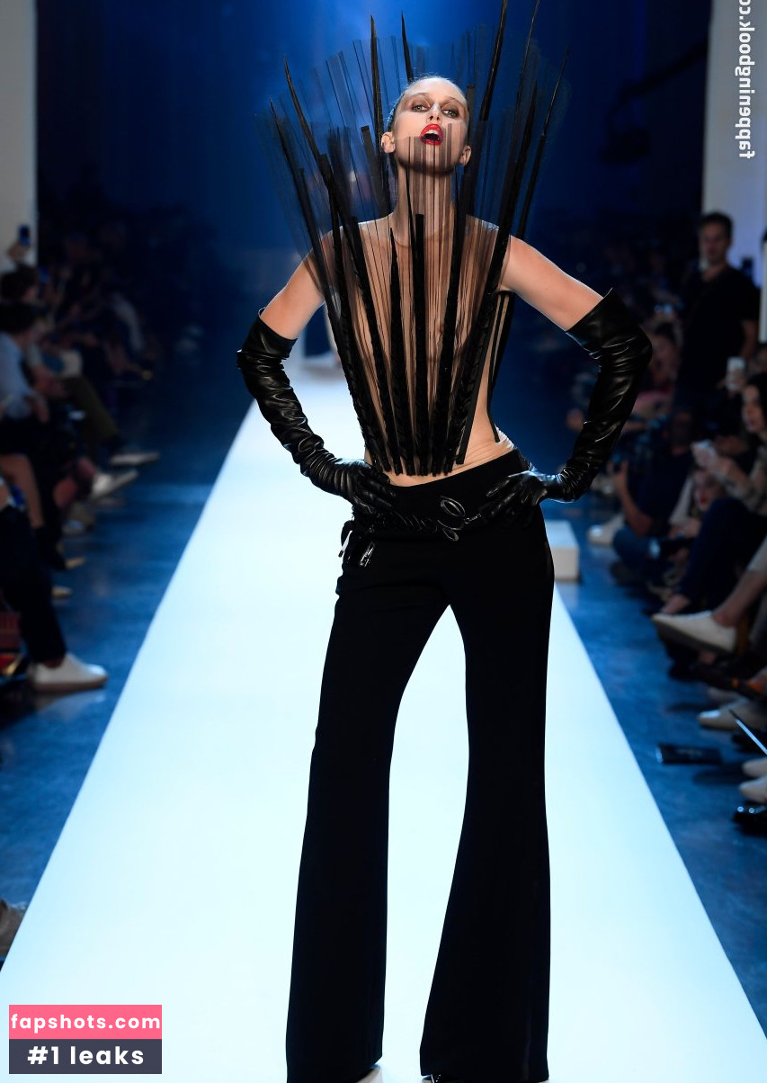 Anna Cleveland Nude Leaks OnlyFans Photos #42 - LeakJerk