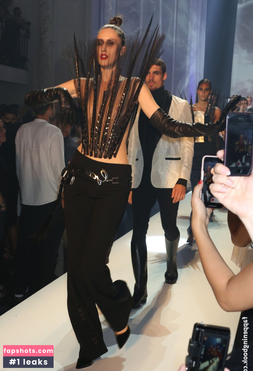 Anna Cleveland Nude Leaks OnlyFans Photos #45 - LeakJerk