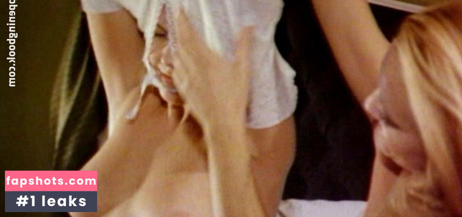 Anna Curti gallery photo #5