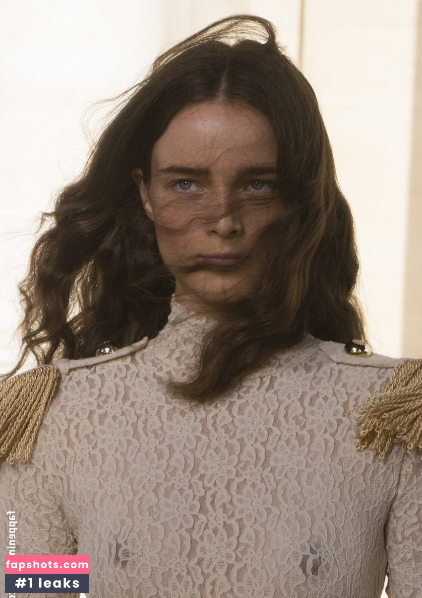 Anna de Rijk nude babe gallery