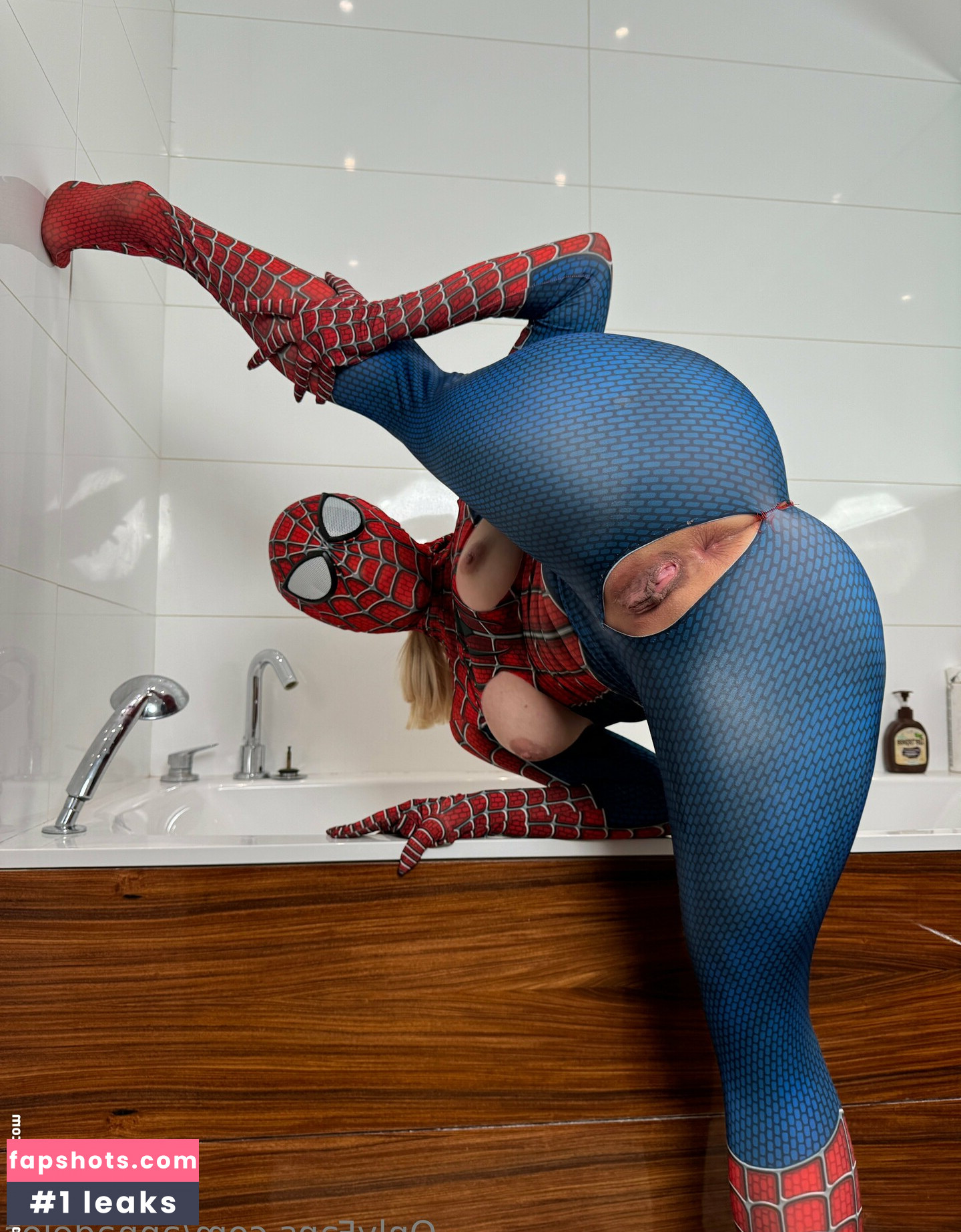 Anna Delos gallery photo #66