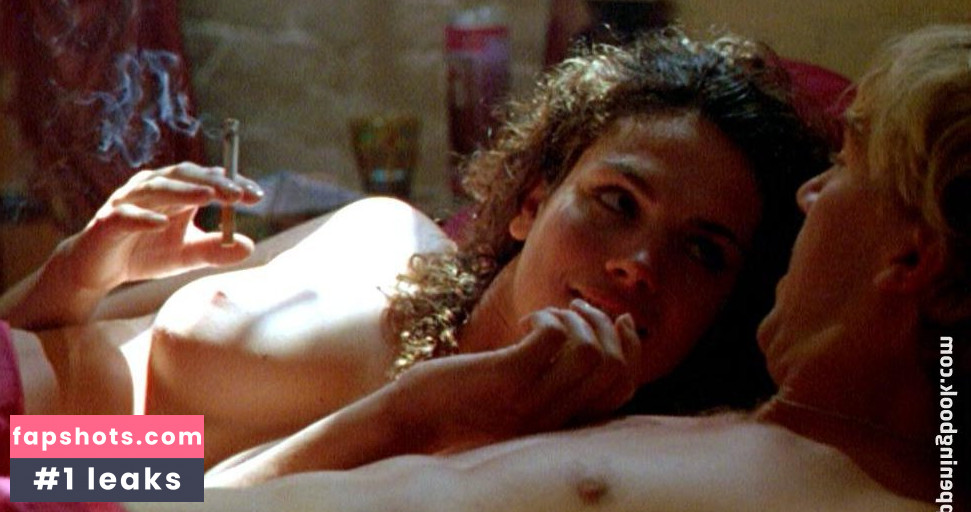 Anna Drijver gallery photo #22