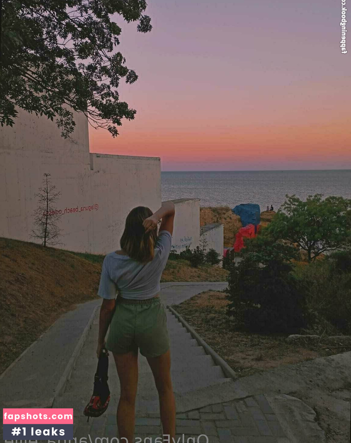 anna_ellie gallery photo #3