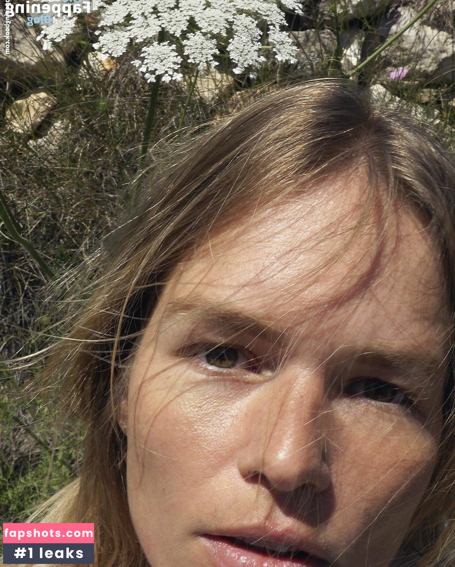 Anna Ewers gallery photo #13