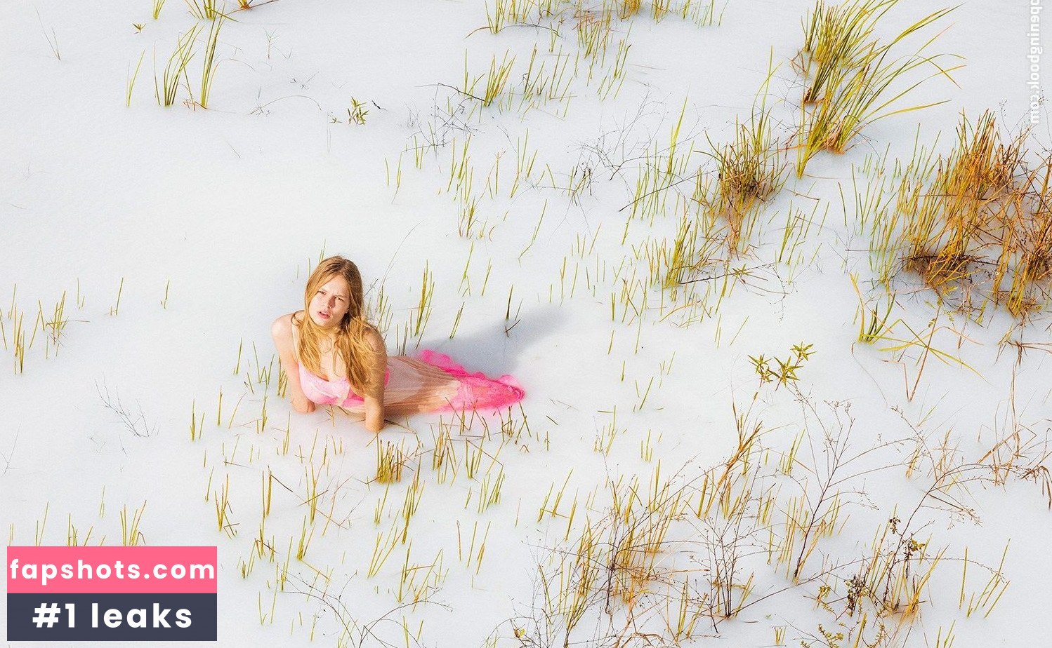 Anna Ewers gallery photo #21