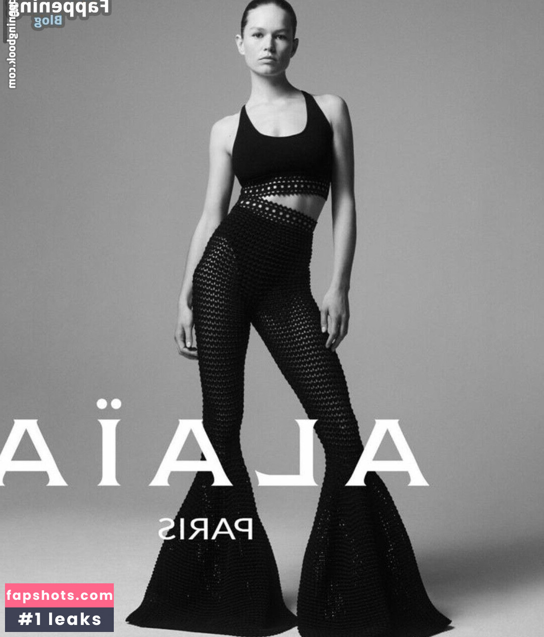 Anna Ewers gallery photo #8