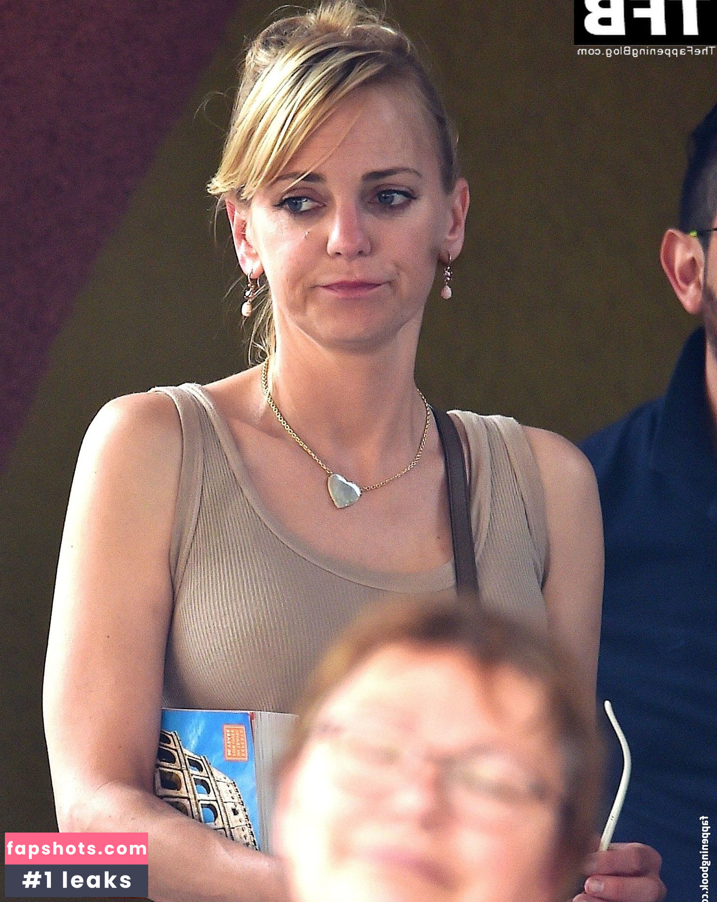 Anna Faris gallery photo #76