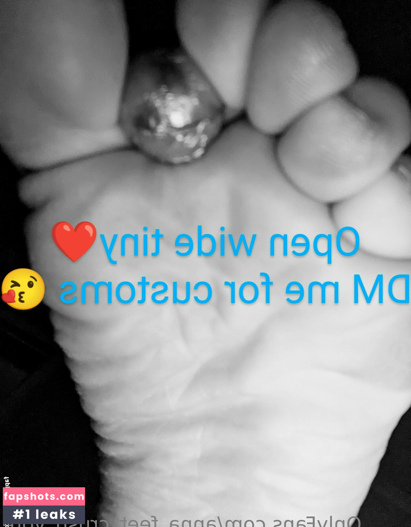 anna_feet_crush_vore gallery photo #12