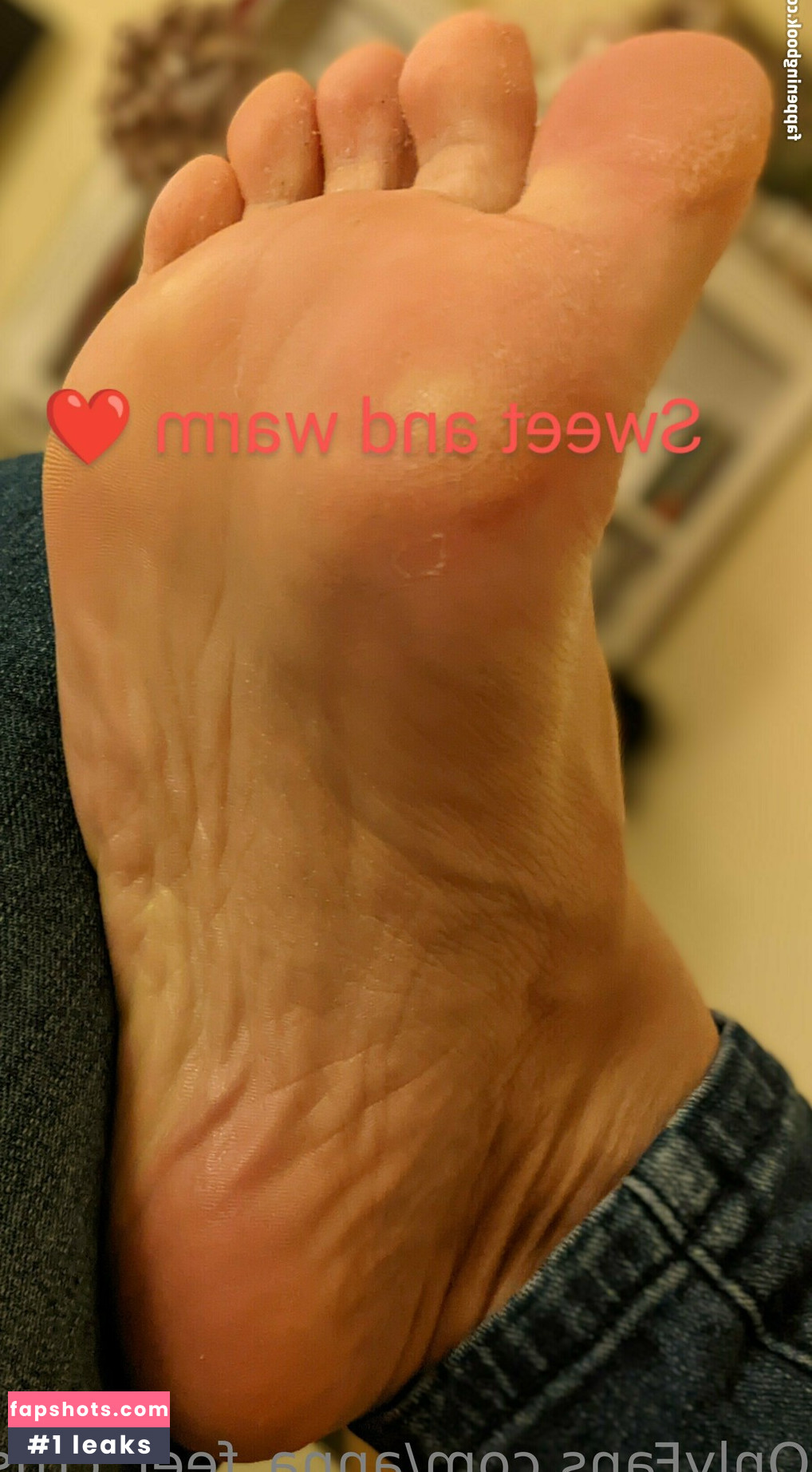 anna_feet_crush_vore Nude Leaks OnlyFans Photos #25 - LeakJerk