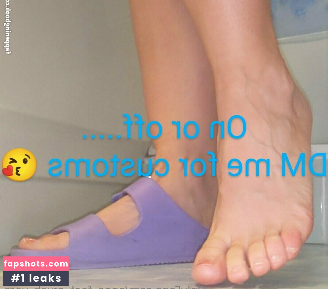 anna_feet_crush_vore gallery photo #5