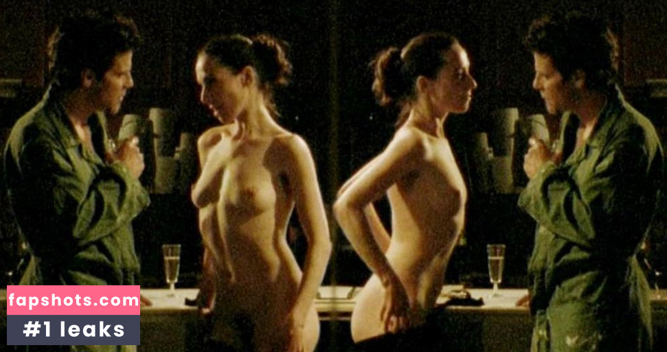 Anna Fin gallery photo #12