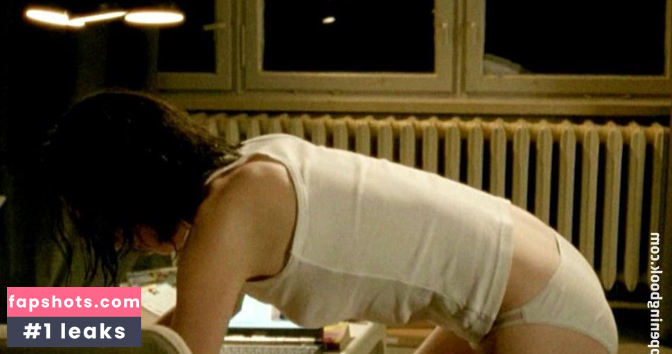 Anna Fin gallery photo #3